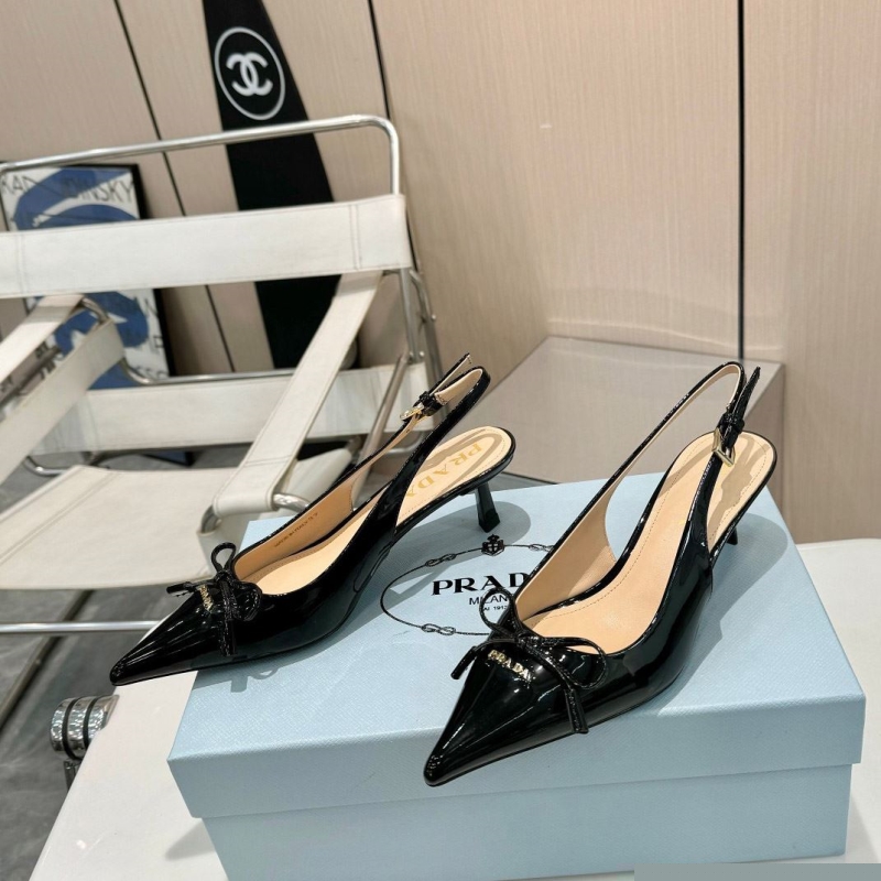 Pra*a sandals